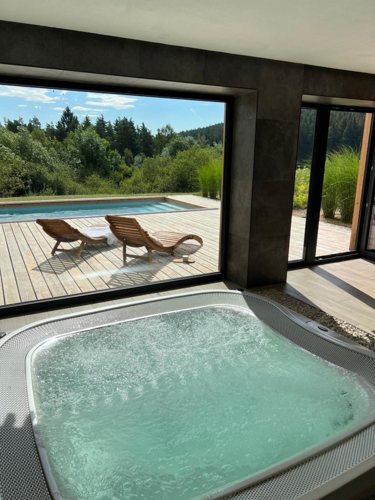 Vila Dvorecna Villa Loucovice Luaran gambar