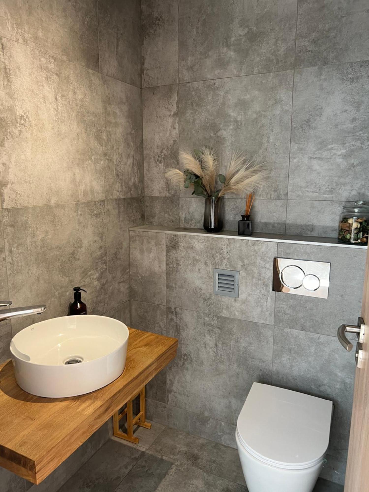 Vila Dvorecna Villa Loucovice Luaran gambar
